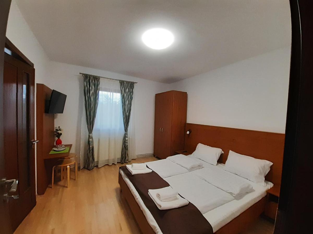 Mirana-Marginimea Sibiului Hotel Cristian  Ngoại thất bức ảnh