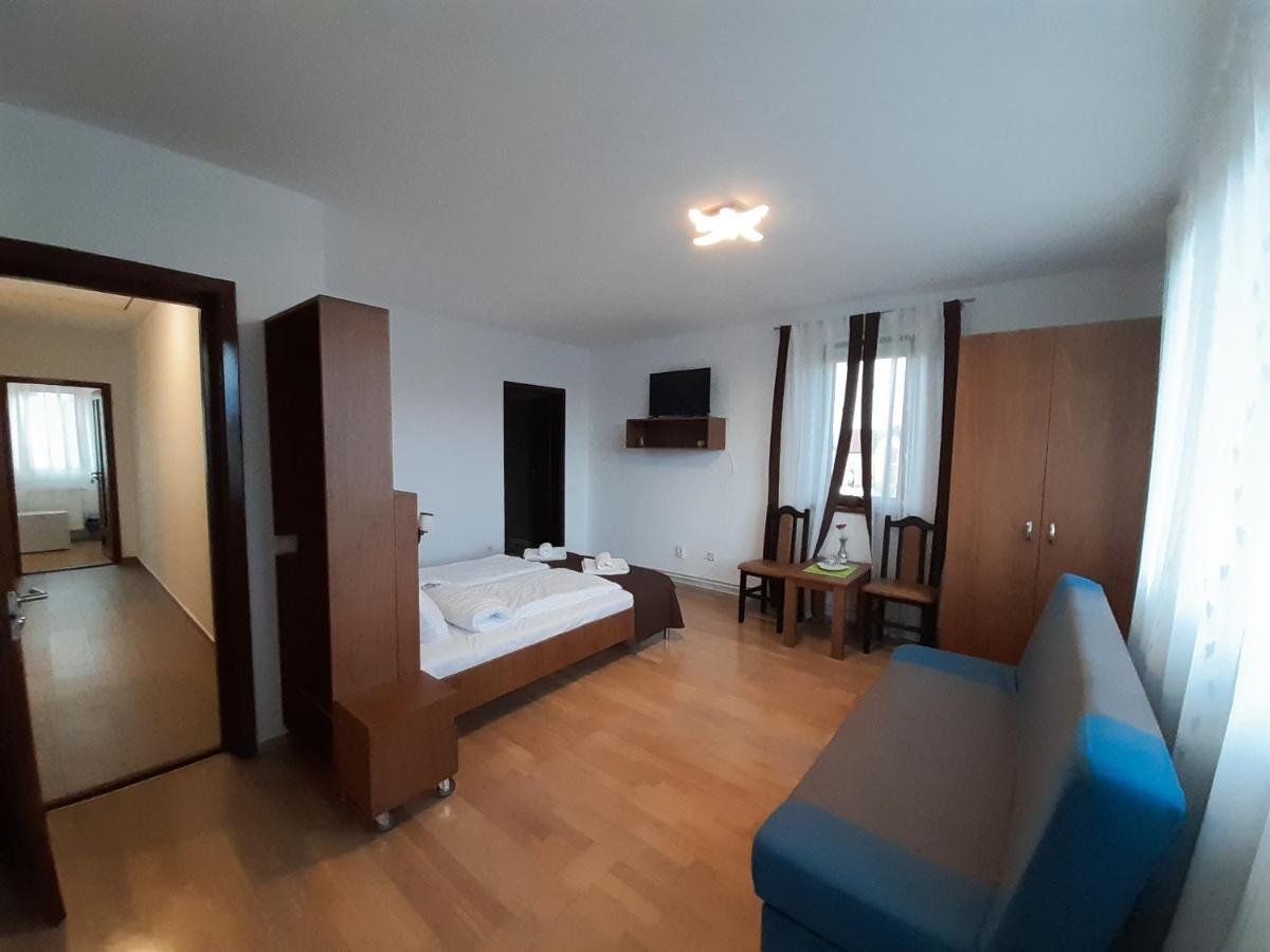 Mirana-Marginimea Sibiului Hotel Cristian  Ngoại thất bức ảnh
